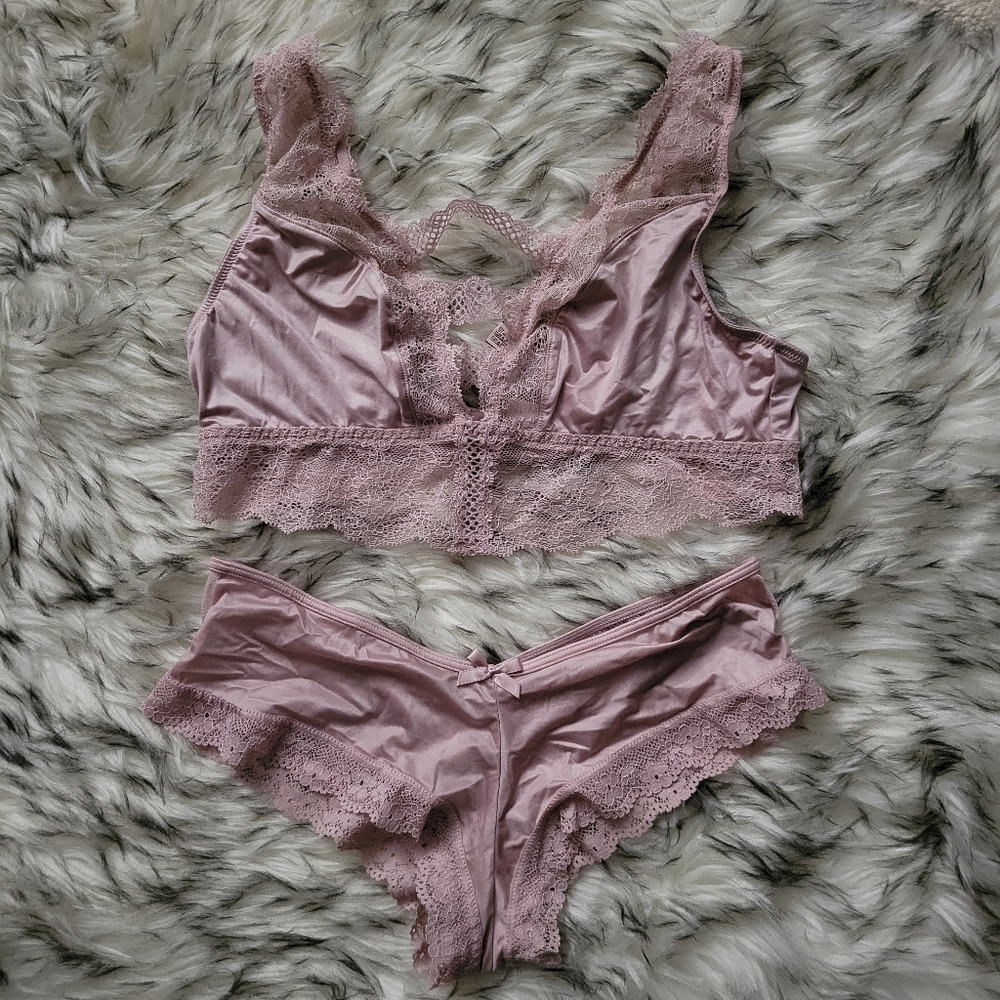 Victoria's Secret Very Sexy Pink Satin Bralette and Cheeky Set Small